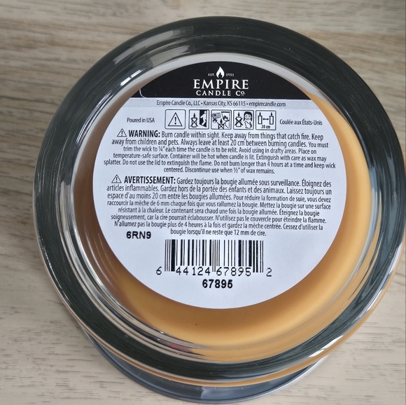 TUSCANY CANDLES • Ocean View • Long-Lasting Scented Jar Candle (14 oz) - Picture 8 of 11